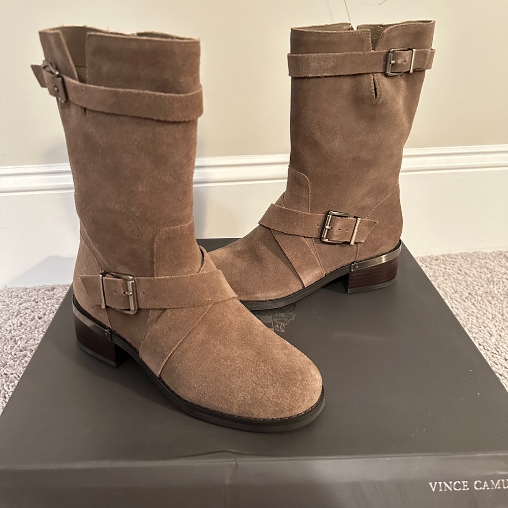 NOWT Tags Vince Camuto Tuscan Taupe Verona VP-WALLEYA2 6M, 36.5 Suede Booties